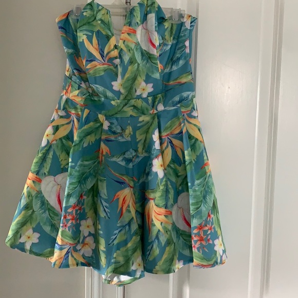 Tropical pattern romper - Picture 3 of 8